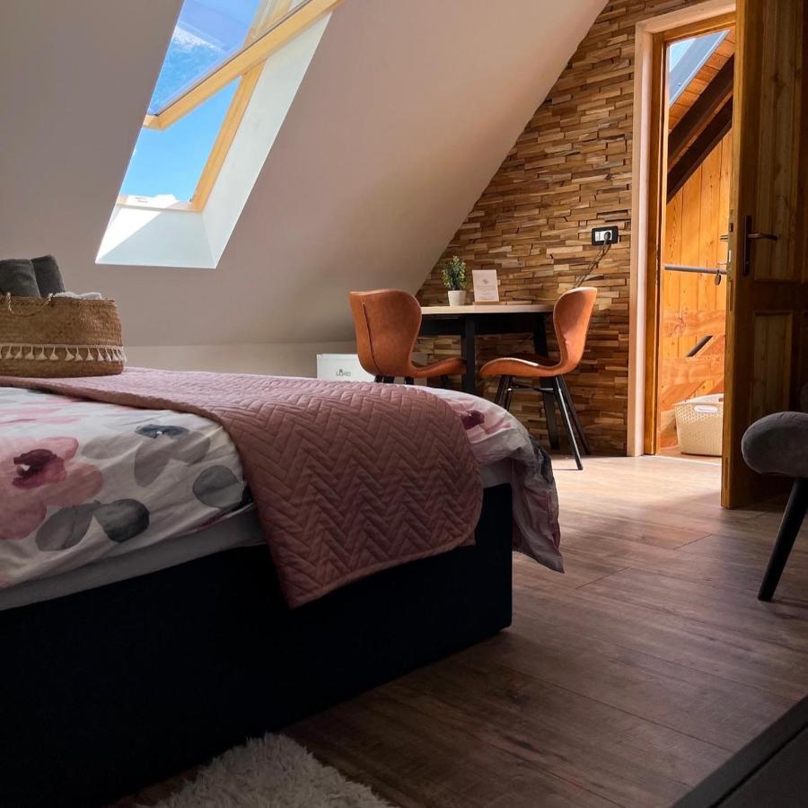 Hotel Glamping Gozdna Jasa Bovec Exterior foto