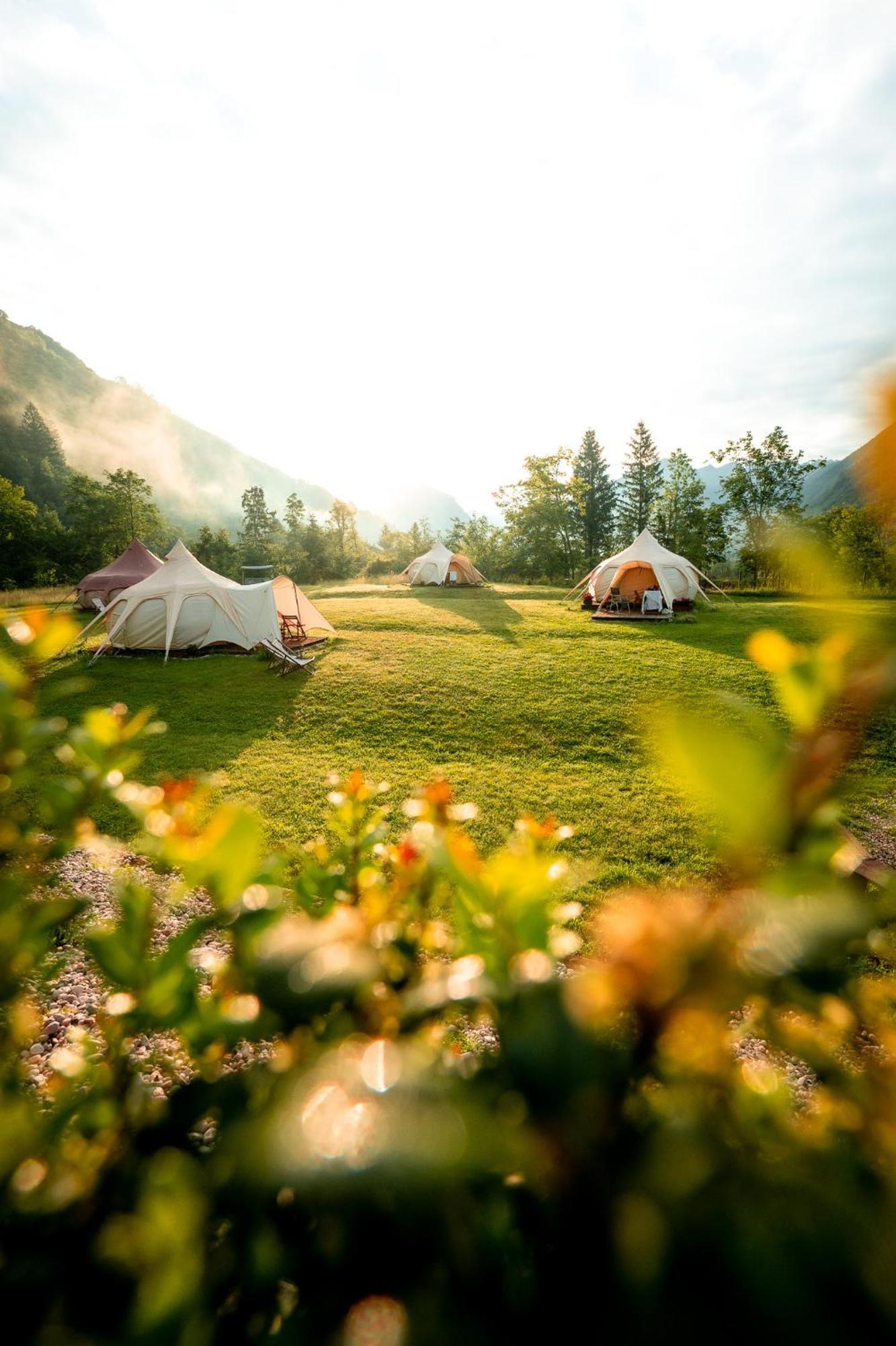 Hotel Glamping Gozdna Jasa Bovec Exterior foto