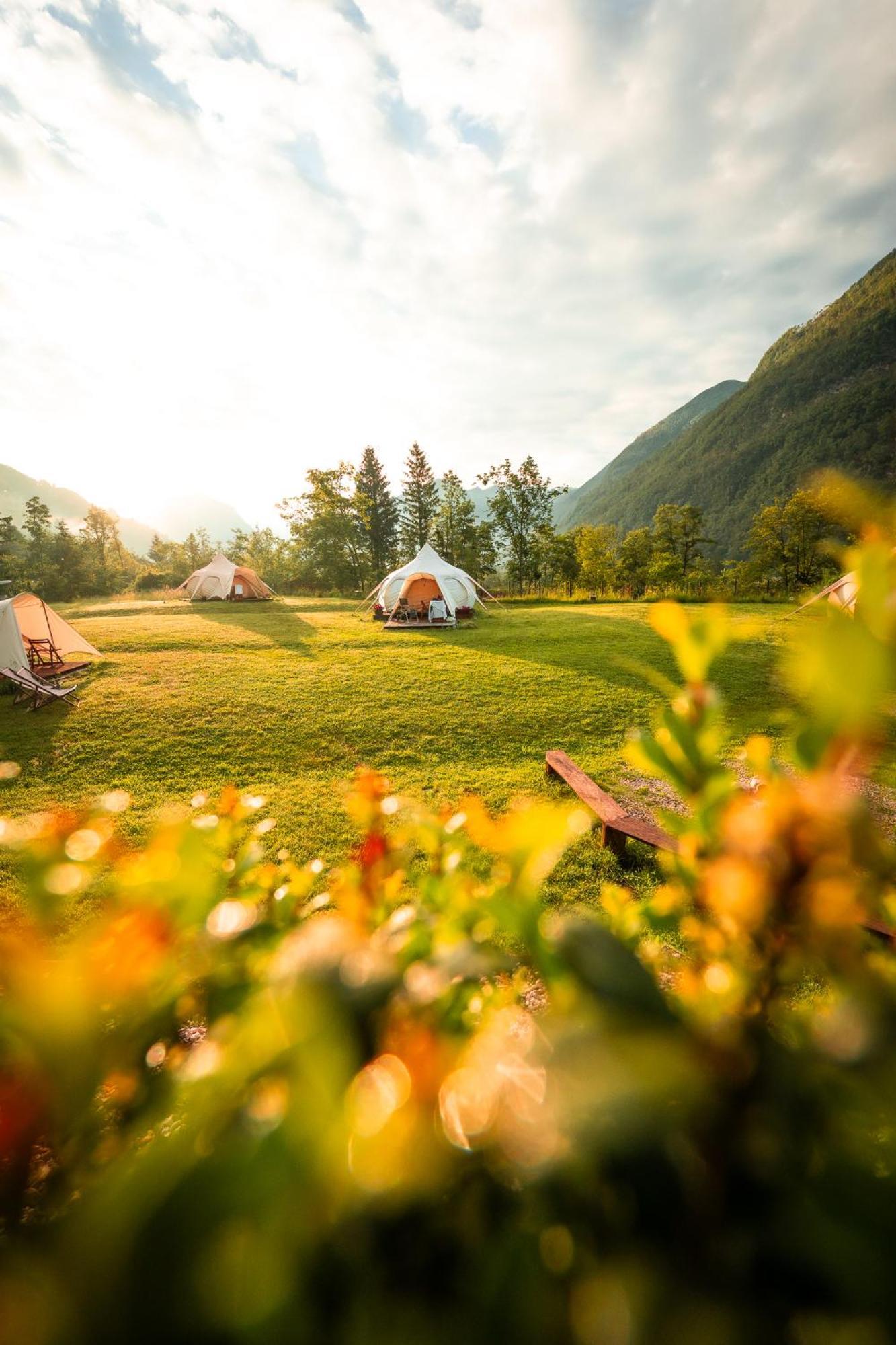 Hotel Glamping Gozdna Jasa Bovec Exterior foto