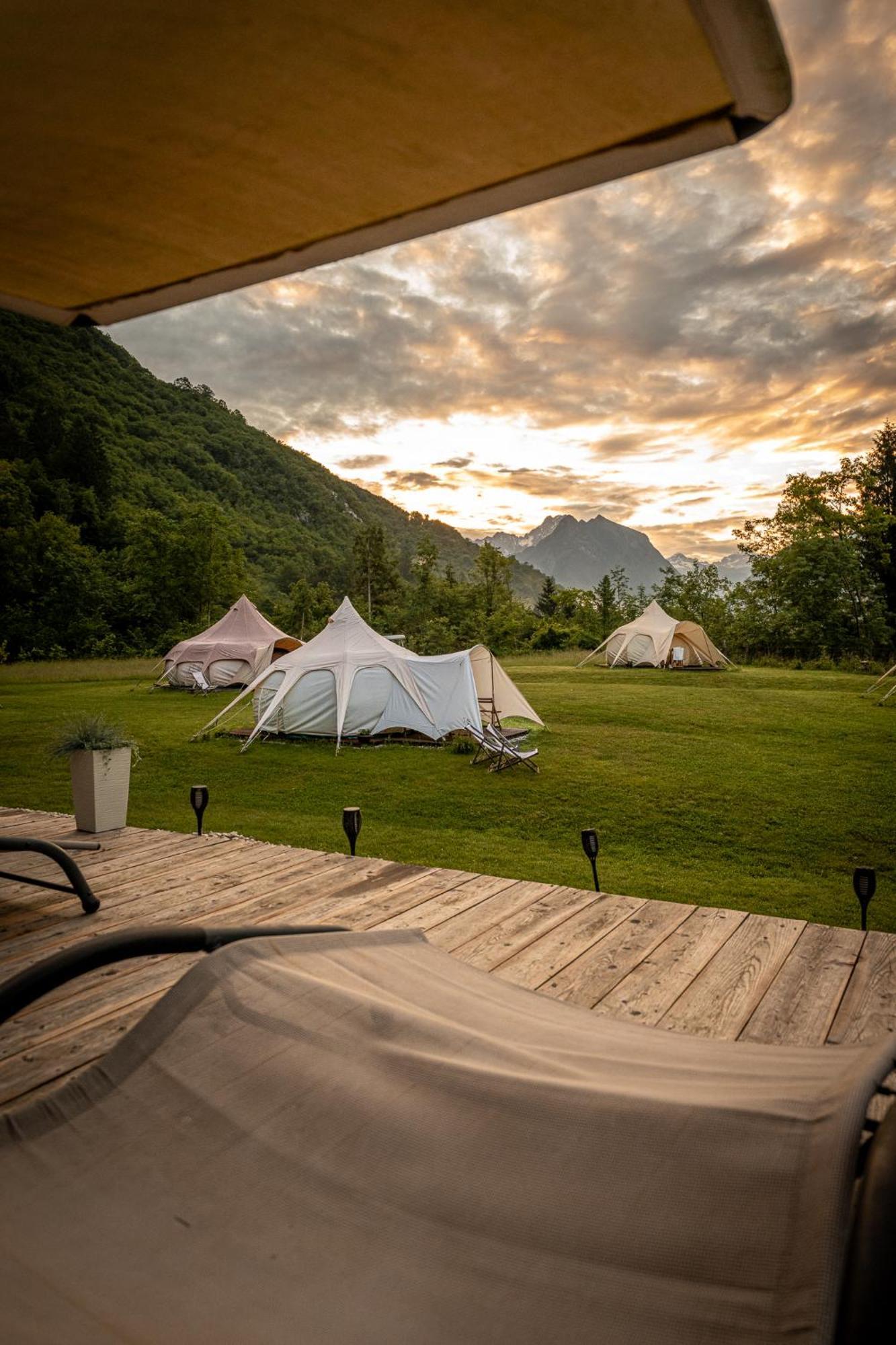 Hotel Glamping Gozdna Jasa Bovec Exterior foto