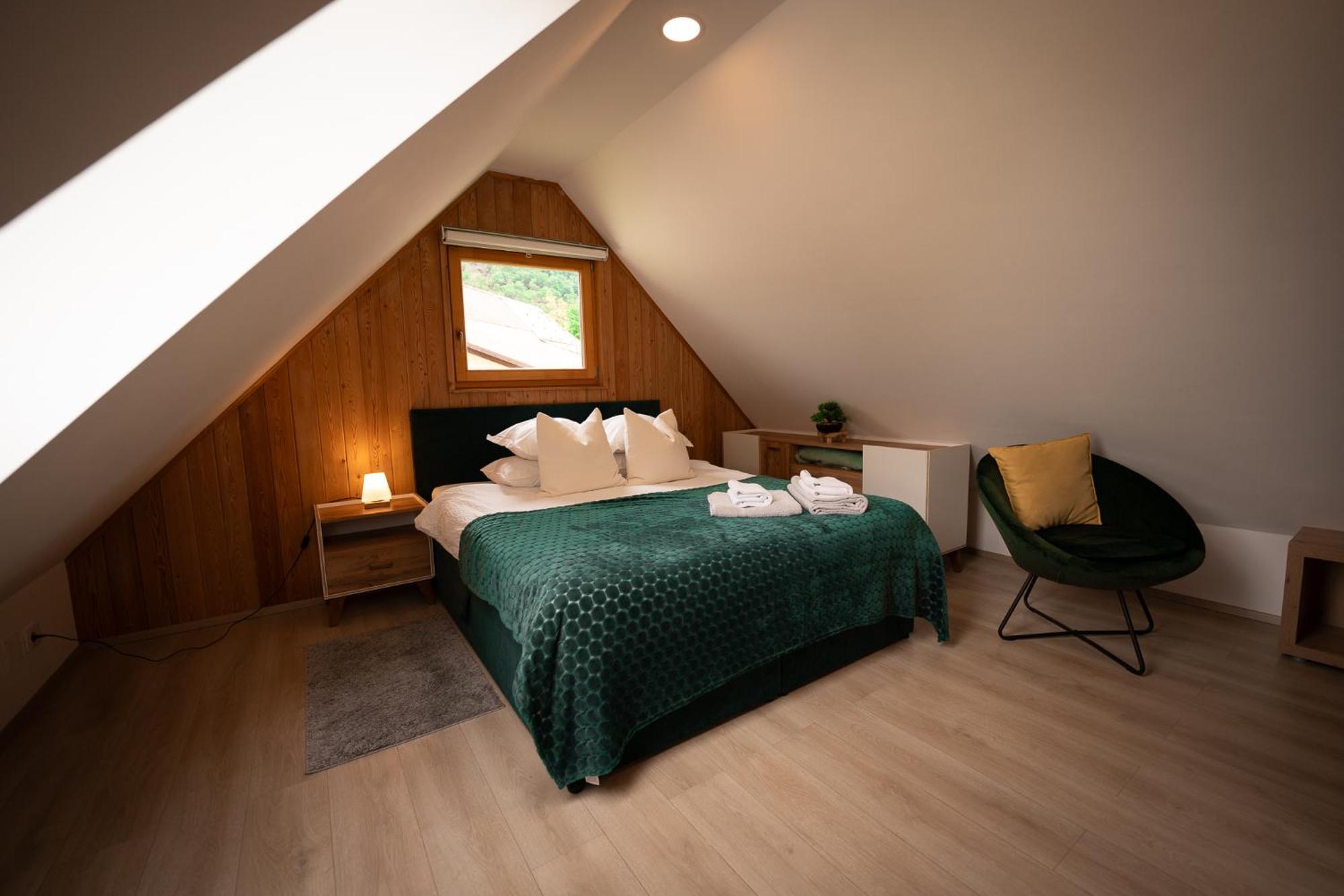 Hotel Glamping Gozdna Jasa Bovec Exterior foto